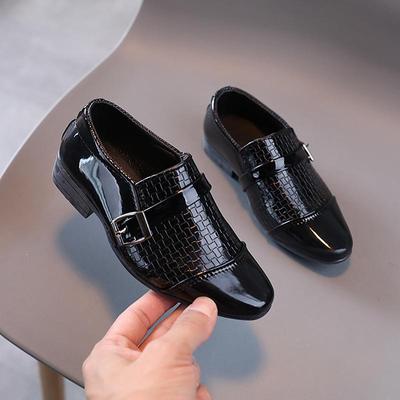 Sapatos de Couro para Meninos 2025 Primavera Outono Crianças Desempenho Sapatos Mary Janes para Festa Casamento Shows Sapatos Slip-on Preto Sólido