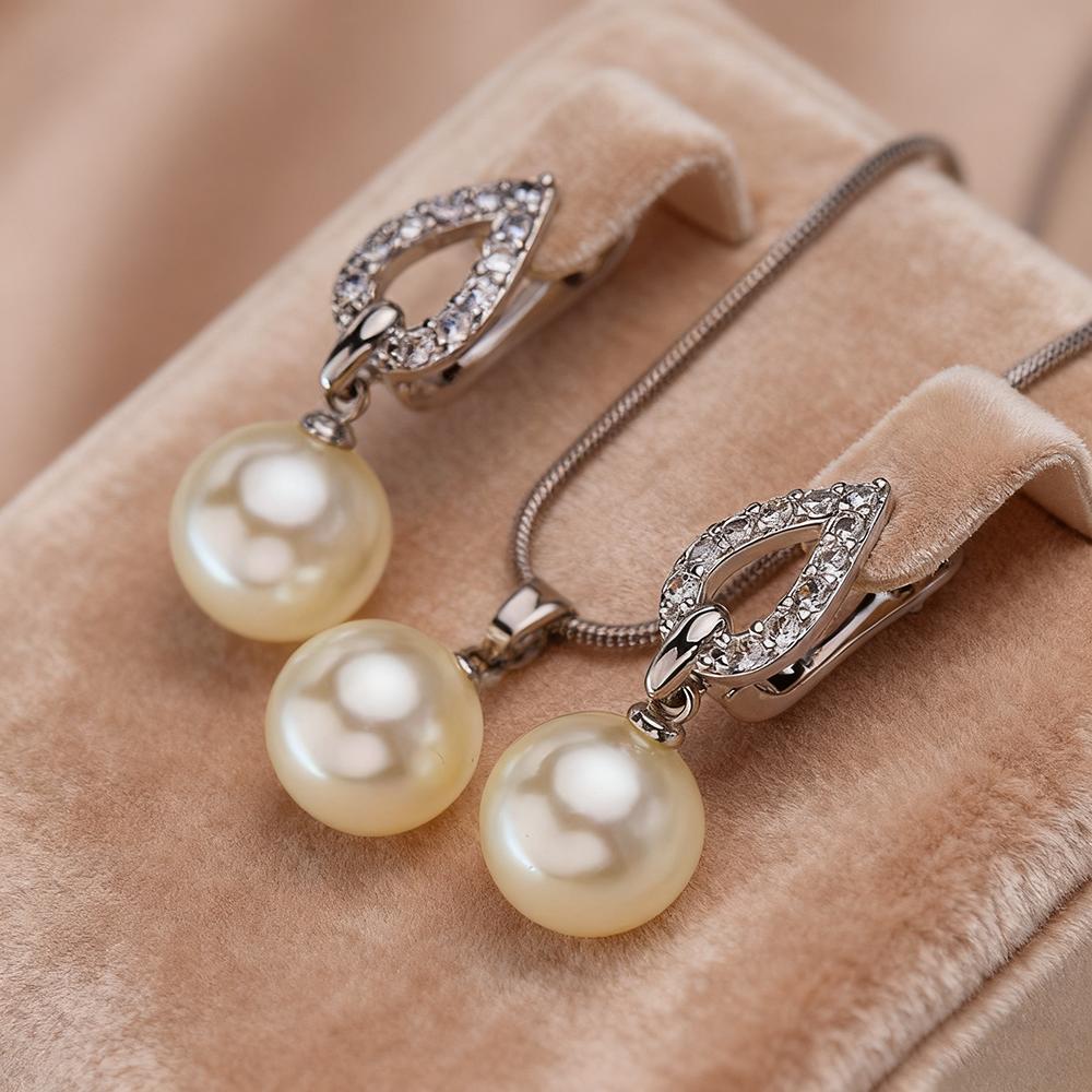 

Leaf Imitation Pearl Necklaces Earrings Sets For Women Fashion Flower Cubic Zirconia Pendant with Chain Birhday Gift A