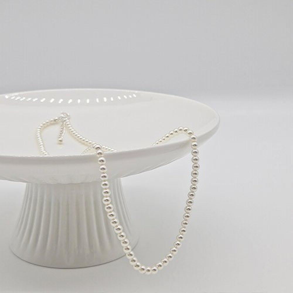 Swallow White 3mm Necklace White