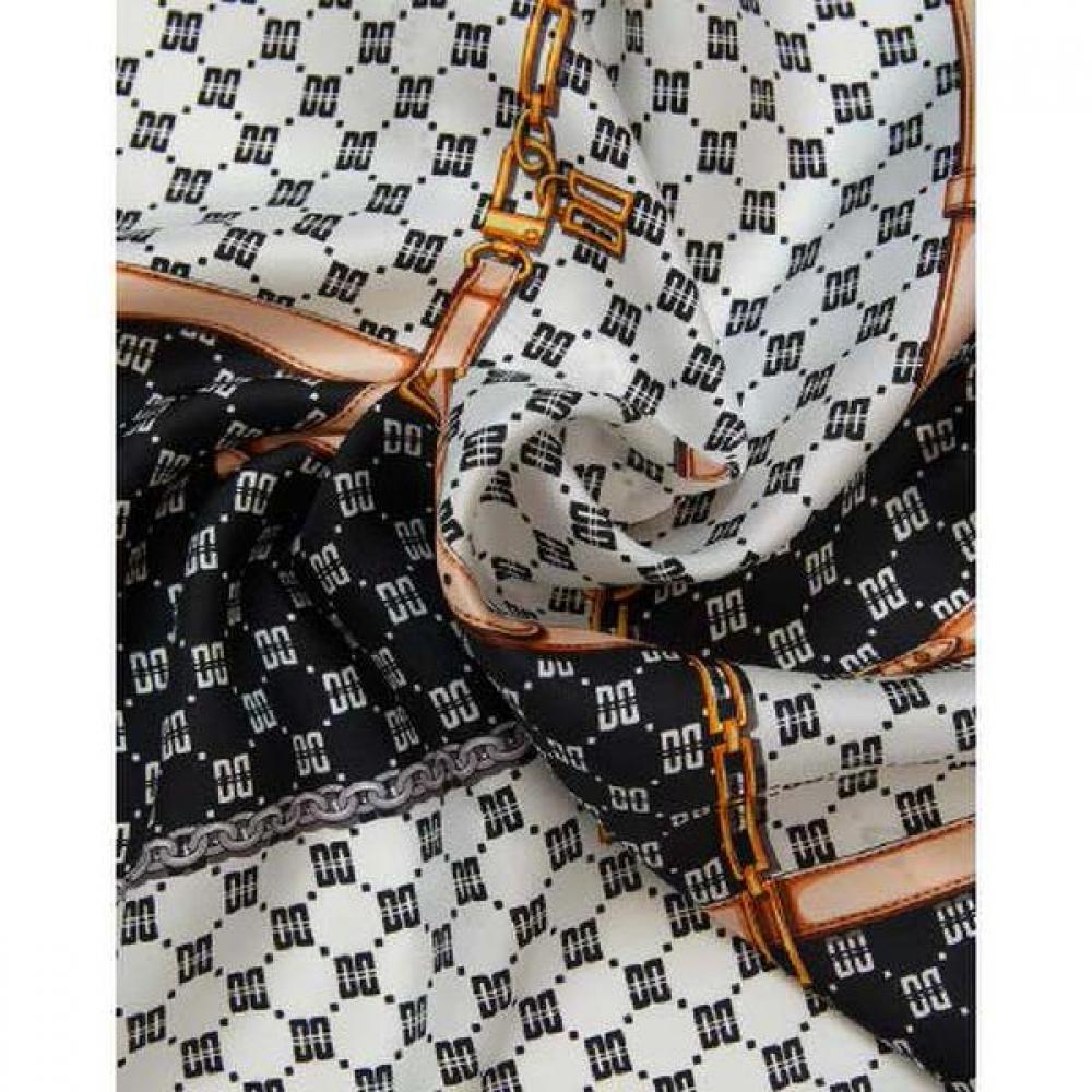 Daks Silk 100  Black Dd Chain Pattern Square Scarf Dcsc2e021bk