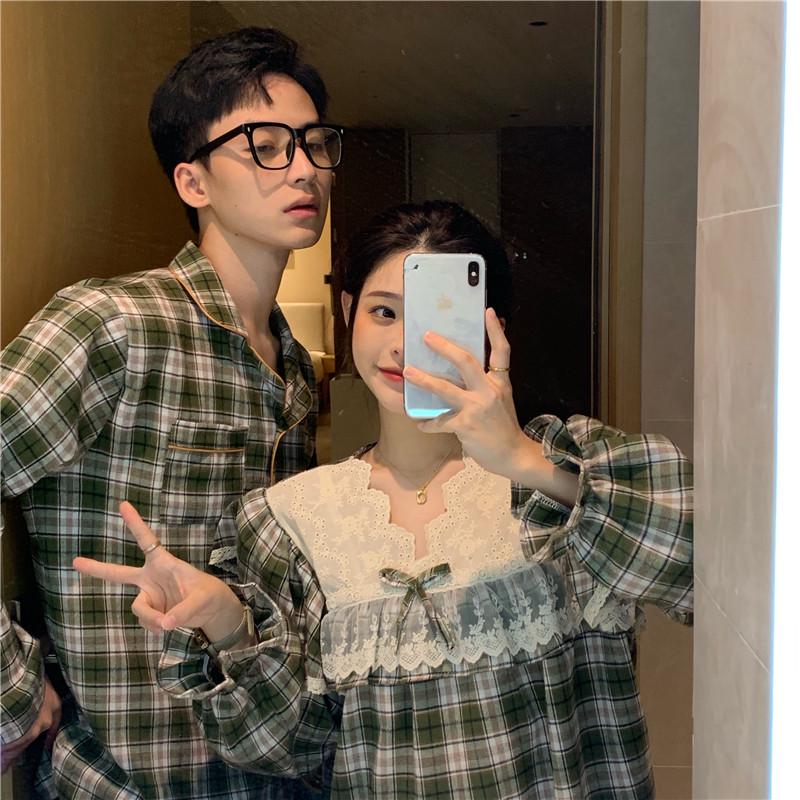 Korejské podzimní/zimní flanelové kostkované párové pyžamo s krajkovým výstřihem do V a dlouhým rukávem