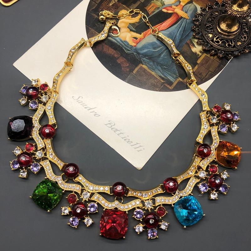 Heavy Industry Vintage Medieval Jewelry Color Cut Gemstone Short Necklace Earrings Light Luxury Elegant Versatile Set