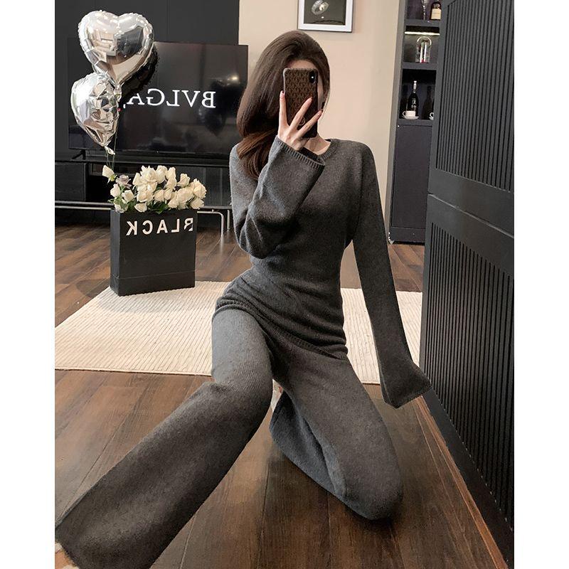

Chic Knitted Two-Piece Set: Bell Sleeve Sweater & Wide Leg Pants for Women (Autumn/Winter) S (up to 100 lbs) серый