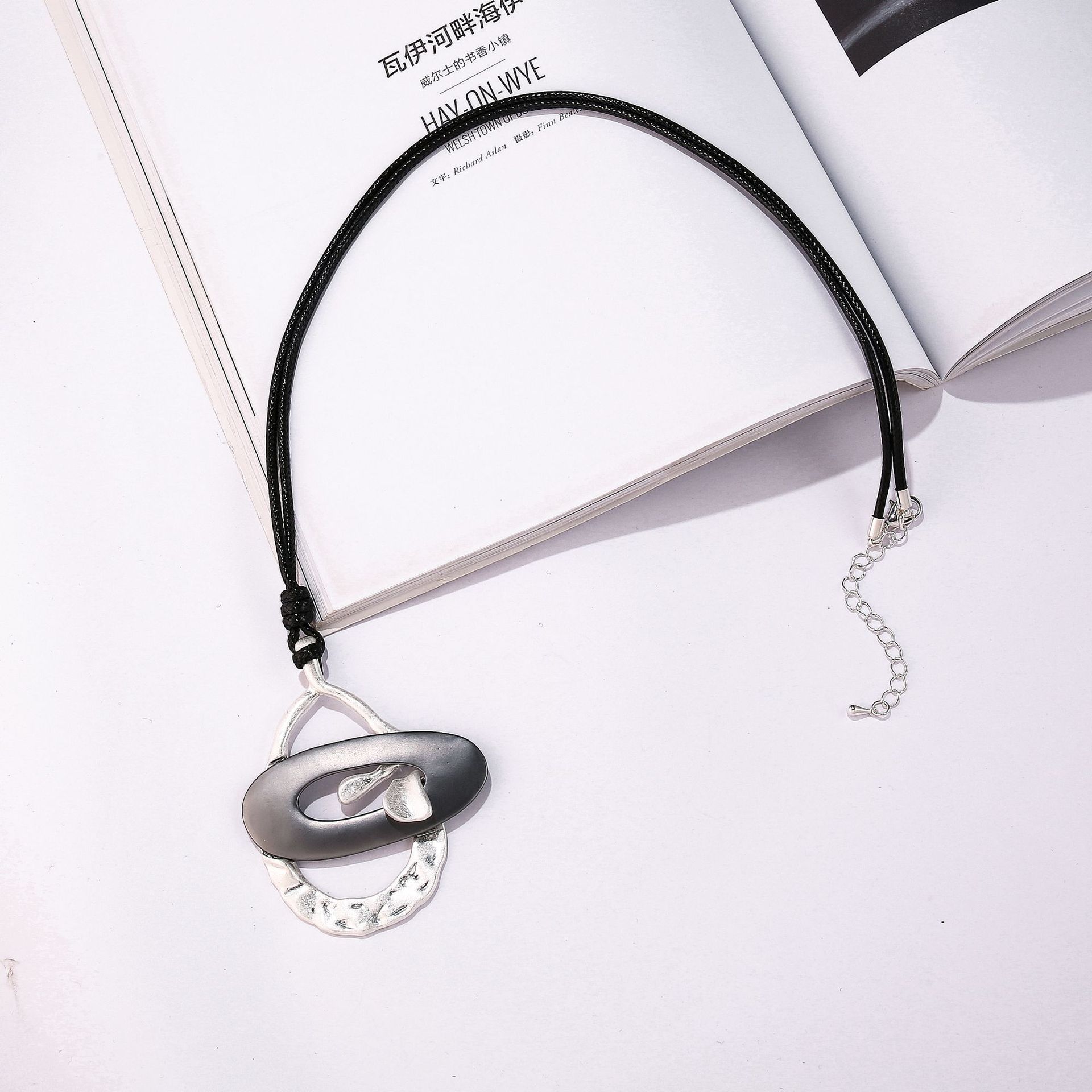 Accessories Fashion Geometric Contrast Necklace Women S Long Metal Sweater Chain