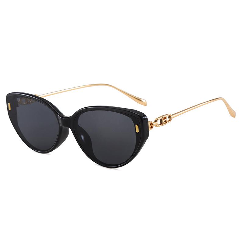 2025 High-End Cat-Eye Retro Sunglasses for Women - Small Frame, Street Style, Anti-UV