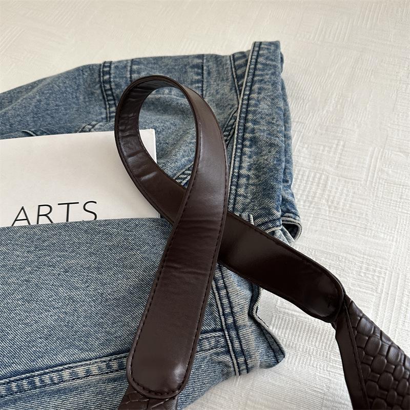 2025 Women's Large Capacity Woven Crossbody Tote - Autumn/Winter Single Shoulder Commuter Handbag