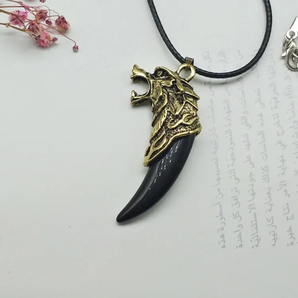 Wolf Tooth Men Necklace - Fashion Resin Wolf Tooth Alloy Wolf Head Pendant Necklace with Leather Rope Jewelry