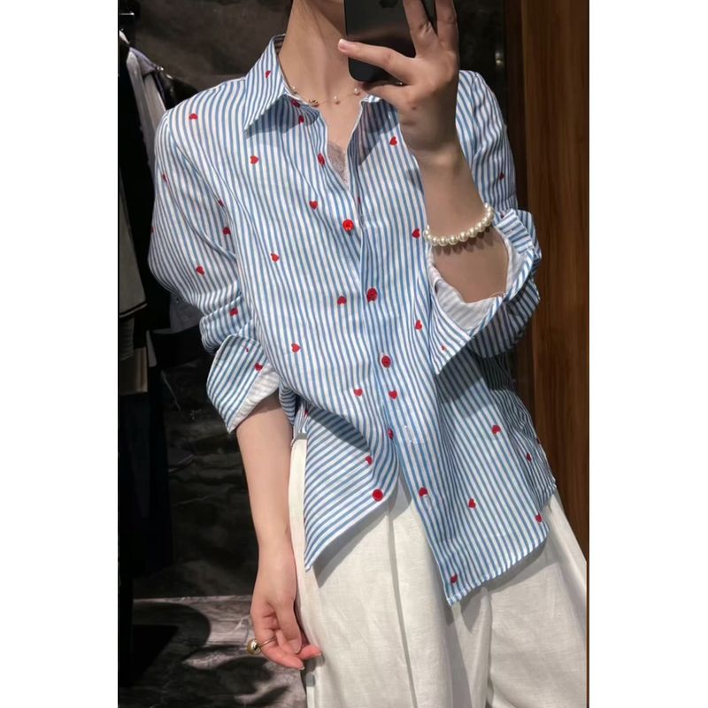 

European Goods Blue Loving Heart Stripes Shirt Women s Clothing 2025 Early Autumn New Arrival Fancy Western Style Youthful-Looking Shirt Tops Picture Color Shirt S