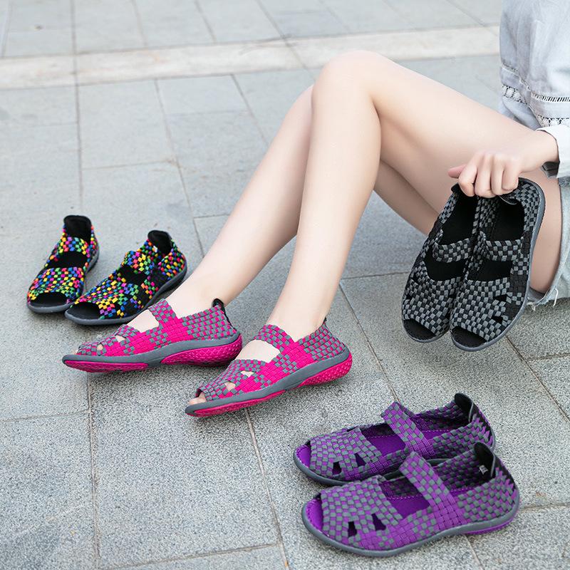 Damensandalen in Übergröße zum Hineinschlüpfen mit elastischem Gewebe - Lässiges Fischmaul-Design