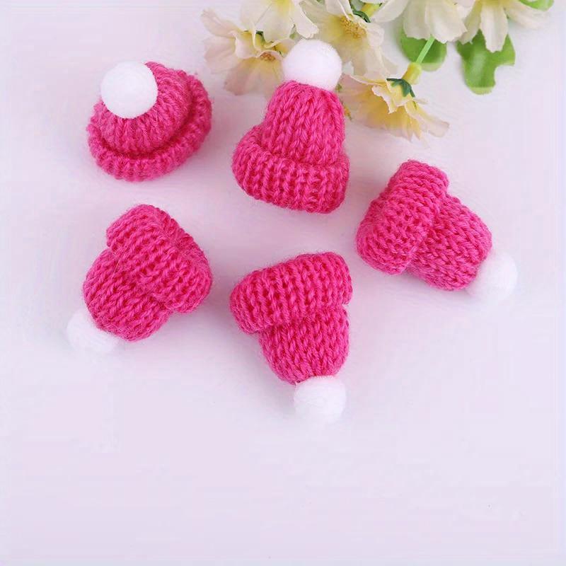 20pcs Mini Knitting Hats Christmas Mini Knitting Doll Hats Mini Wool Hat for Christmas Ornaments DIY Sewing Crafts Materials