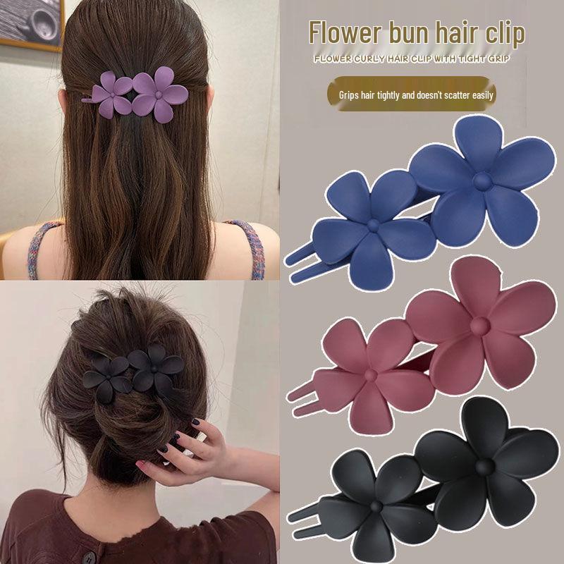Matte Flower Hair Clip: Versatile Women's Duckbill Accessory for Updos