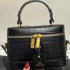 Premium texture small bag women's spring and summer new fashion niche messenger bag women's popular portable bucket bag