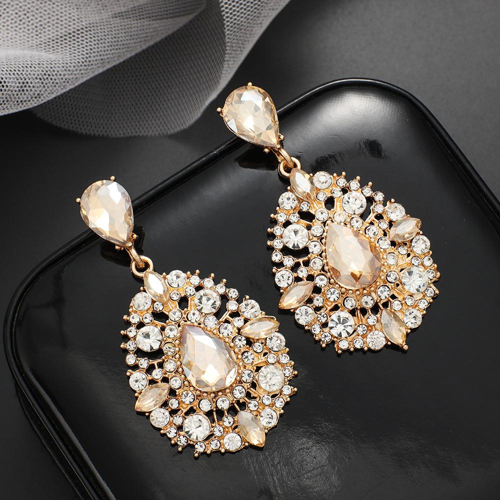 Water Droplet Shaped Pendant Earrings for Women, A New Fashionable and Exaggerated Earring Gift