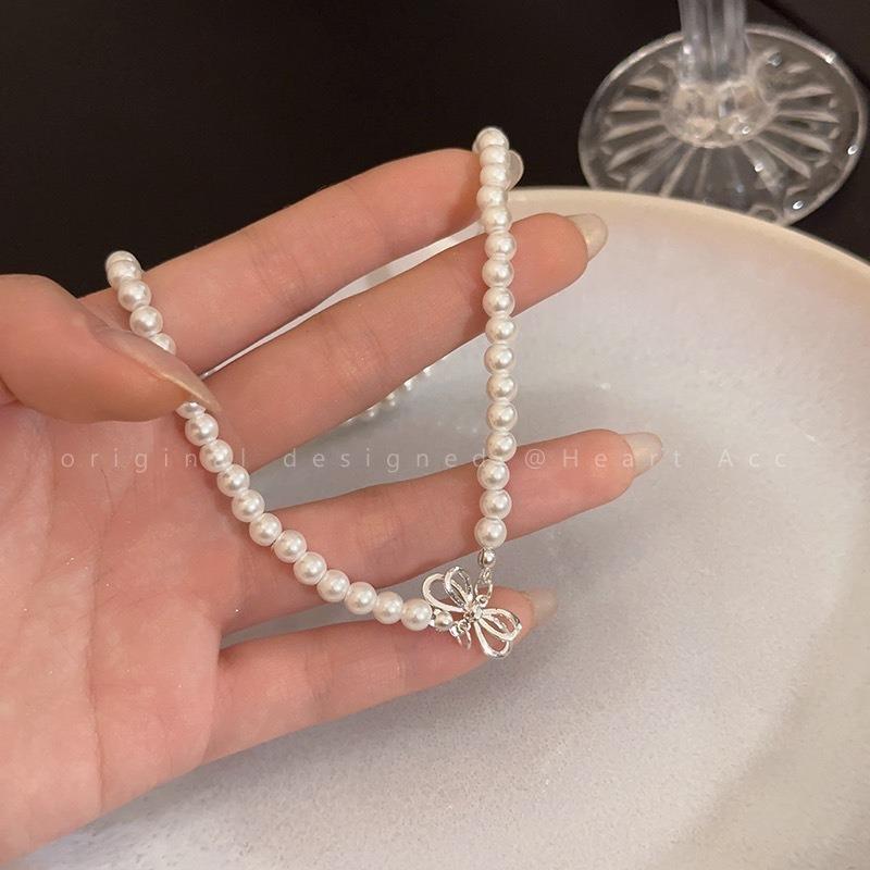 Personalized versatile imitation pearl neck chain women's fashion new collarbone chain high-end necklace women's accessories