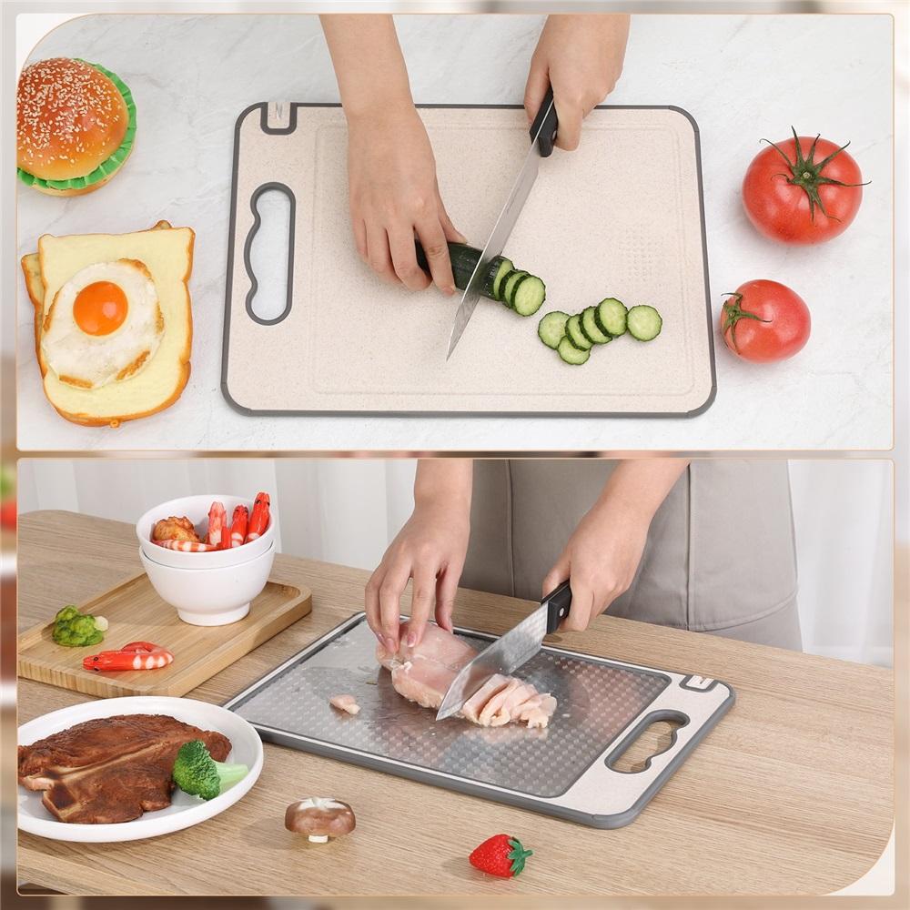 304 Food-grade Stainless Steel Cutting Board with Double-sided Anti-slip and Scratch-resistant Mesh Design.