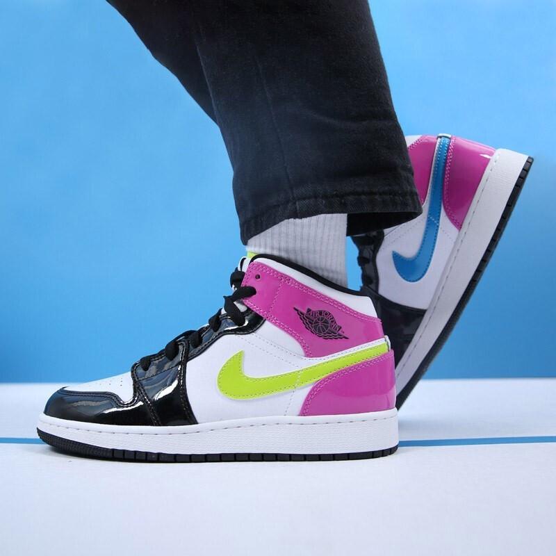 New Jordan 1 Mid White Black Cyber Pink GS CZ9835-100
