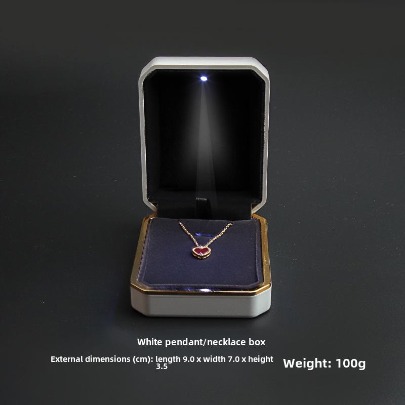 

Светодиодное кольцо Willson и шкатулка для демонстрации ювелирных изделий: Восьмиугольный для бриллиантов, ожерелий, браслетов, подвесок.