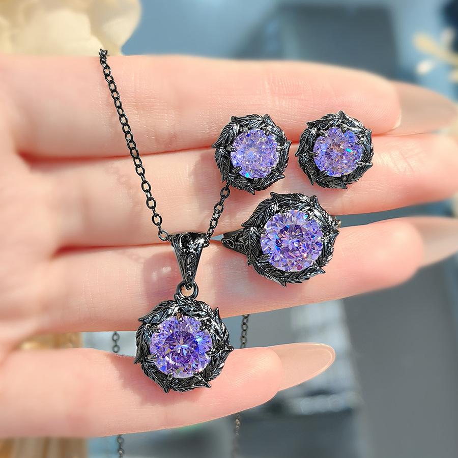 Mode Leichter Luxus Dornen Trockene Rose Anhänger Halskette Lila Hochkohlenstoff-Diamant Ohrstecker Morganit Ring Farbe Schatzset