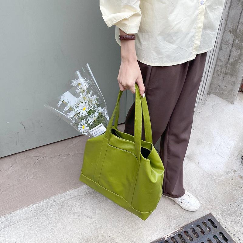 Versão Coreana Bolsa Tote de Grande Capacidade em PU Macio Verde Abacate para Início da Primavera Bolsa de Viagem para Deslocamento Ins Bolsa de Ombro Branco Creme