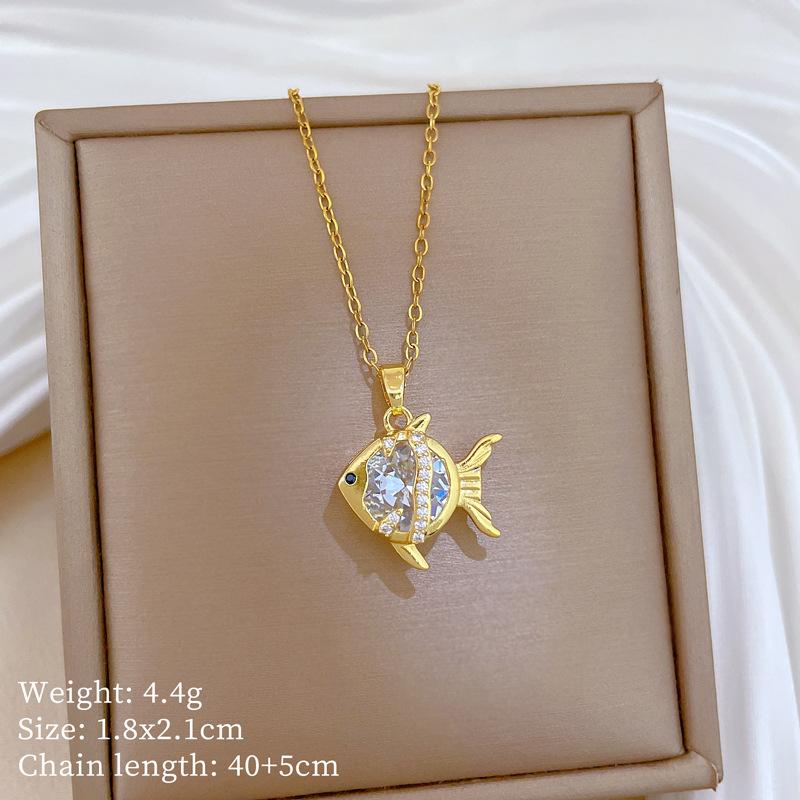 One Piece Cute Golden Shiny Zircon Goldfish Pendant Necklace for Women Stainless Steel Chain Fish Necklace Jewelry Accessories Gift