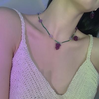 Titanstahl Acryl Traubenanhänger Halskette Nische Persönlichkeit Schlüsselbeinkette Einfacher und vielseitiger Modeschmuck