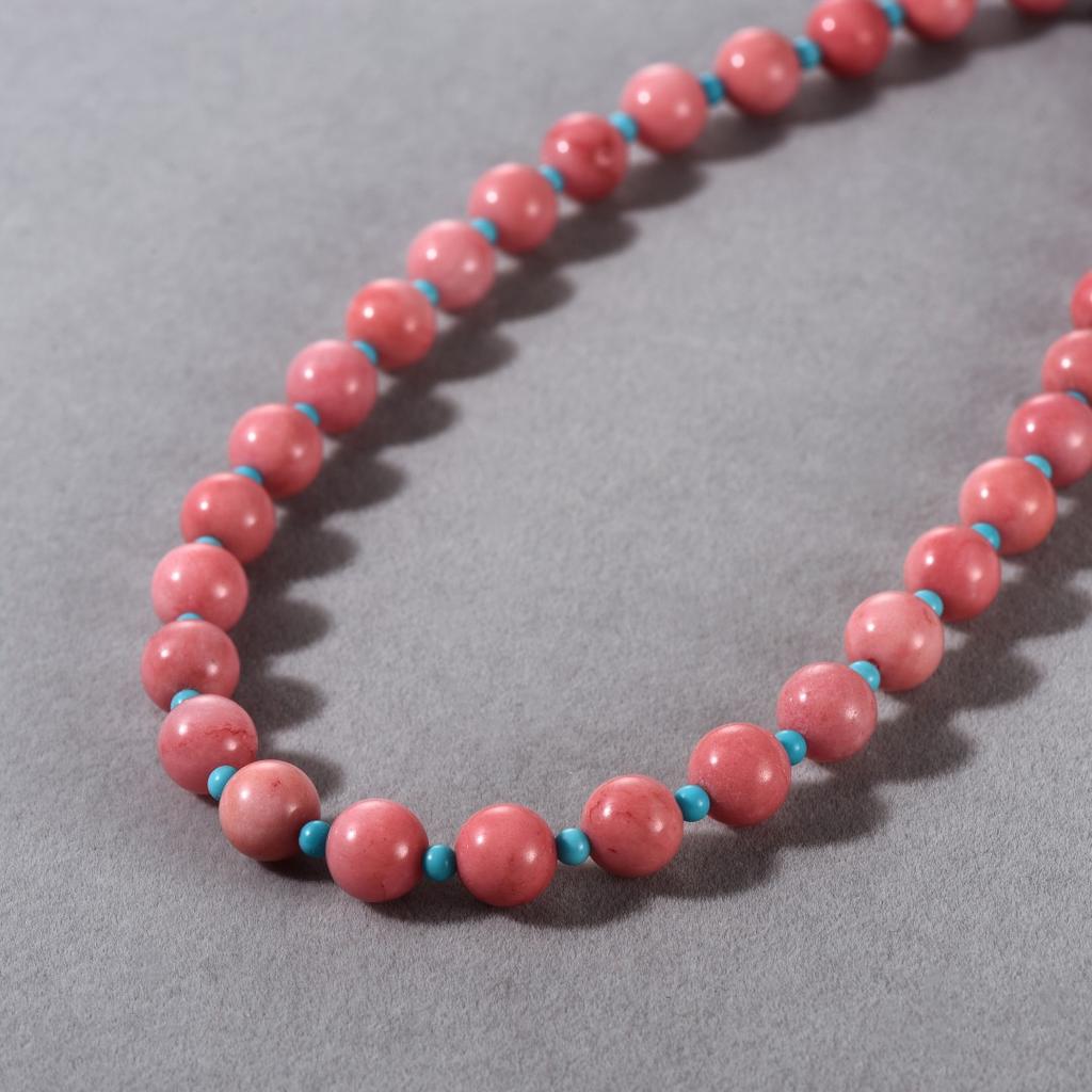 Wind Dopamine Pink Stone Spell Emerald Beaded Collarbone Chain Niche Temperament Magnetic Buckle Necklace Female