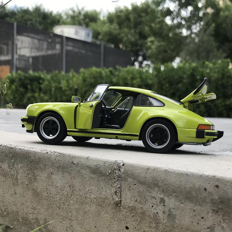 Welly 1/24 1974 Porsche 911 Turbo 3.0 Alloy Sports Car Model Diecast Metal Toy Vehicle Simulation Collection Kids Ornament Gifts