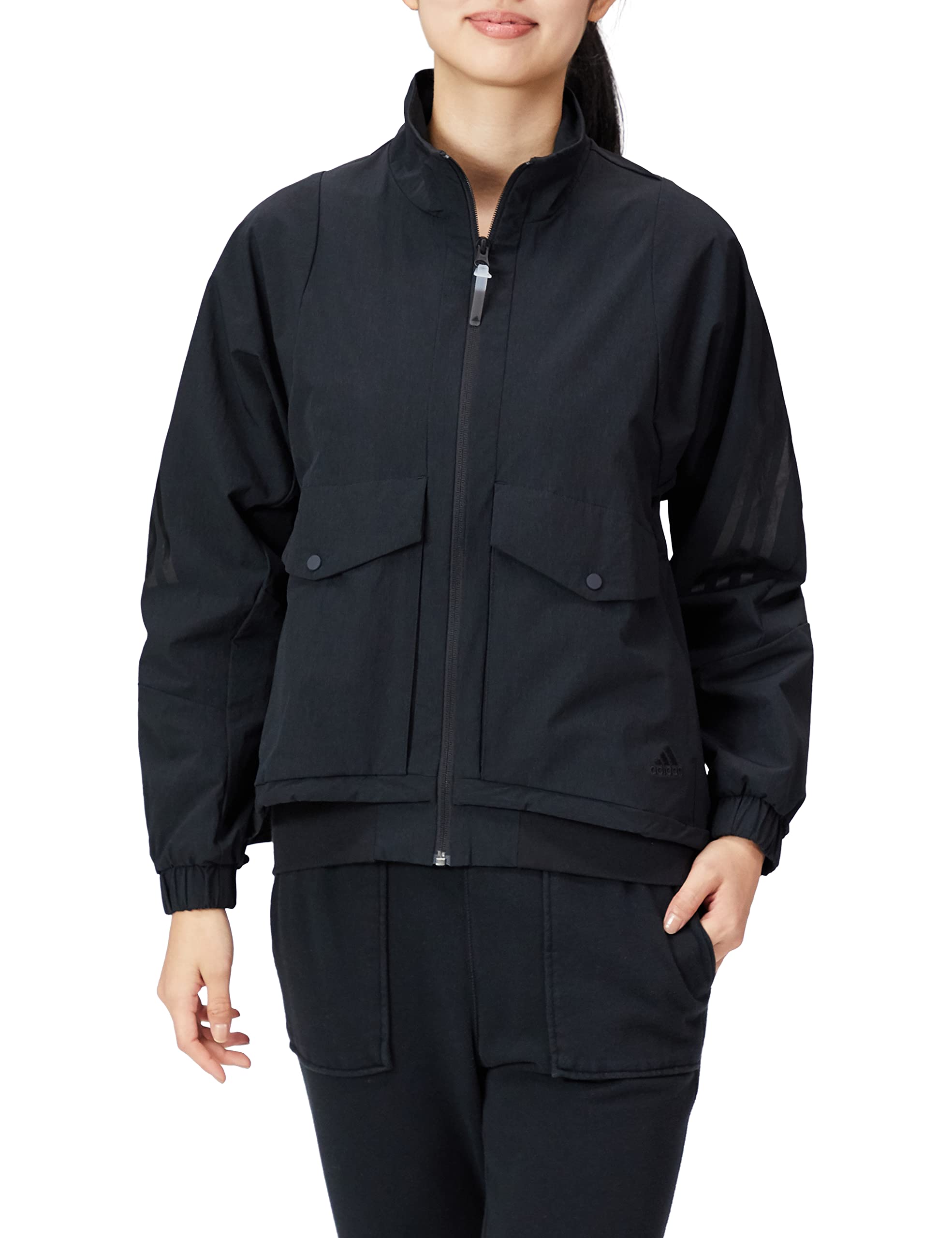 

Короткая техническая куртка JKO00 черная, японский эквивалент размера L [Adidas] женская (GM8780)