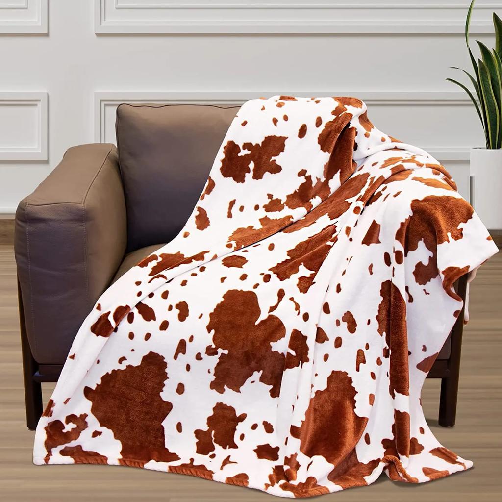 Cute Cow Print Blanket Soft Warm Plush Throw Blanket Fleece Flannel Lightweight Travel Blankets Cozy All-Season Couch Blankets