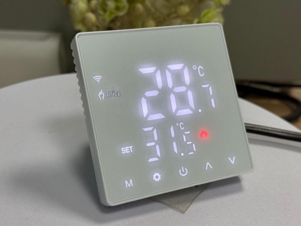 Intelligenter WLAN-Thermostat: Graffiti LED Touch für Elektro-/Fußboden-/Wasserheizung und wandhängende Kessel mit APP- & Sprachsteuerung.