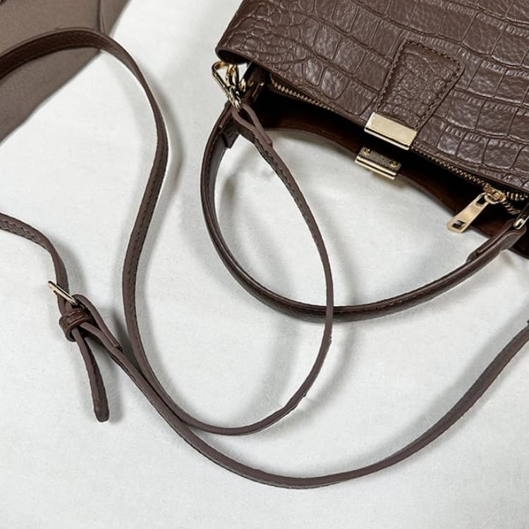 Vintage handheld bucket bag with single-shoulder crossbody women's bag