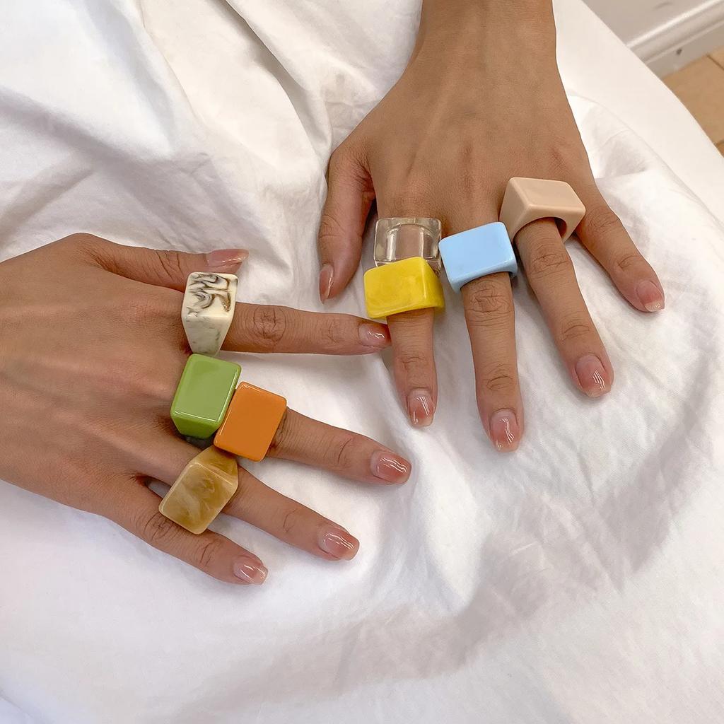 Classic Trend Color Acrylic Ring Ring Simple Geometric Square Wide Edge Resin Ring Jewelry Wedding Gift Creative