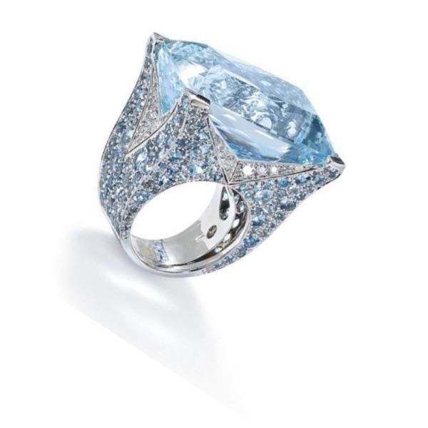 Blauer quadratischer übertriebener atmosphärischer Ring für Damen - Europäischer & Amerikanischer Stil