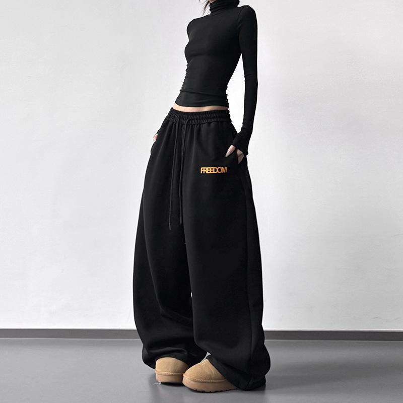 

2026 Fall/Winter Red High-Waisted Wide-Leg Women s Sweatpants - Slimming, Casual, Sporty, with Drawstring, Long and Loose Fit. Black
