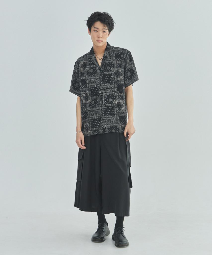 Ladeuedisyeon Paisley Open Collar Shirt_Black