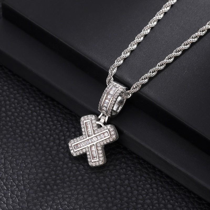 Collana con Ciondolo Lettera in Rame con Incastonatura in Zirconia Stile Hip Hop Alfabeto Iniziale Charms Donna Uomo Gioielli Trendy