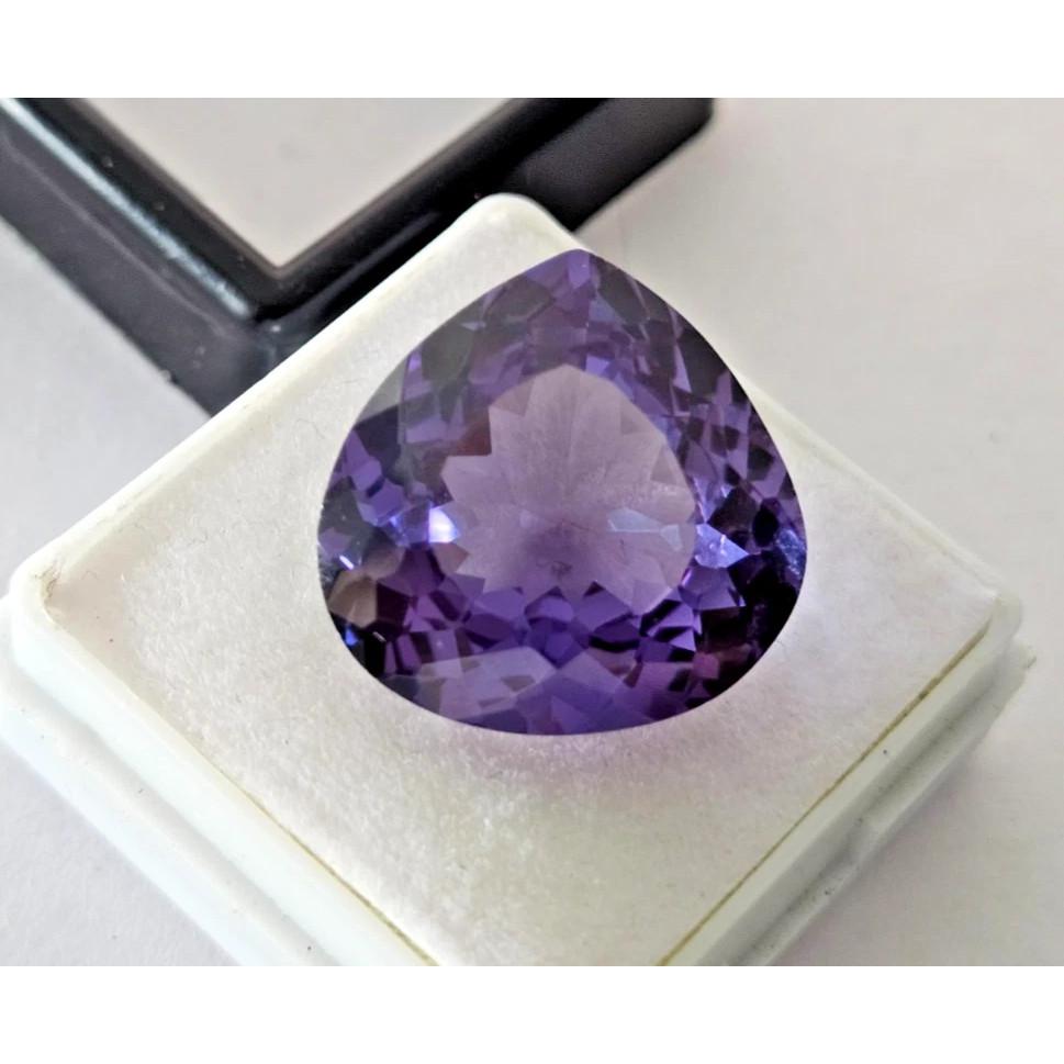 Stunning Color Change Alexandrite Pear Cut 21-22 Ct Certified Loose Gemstone
