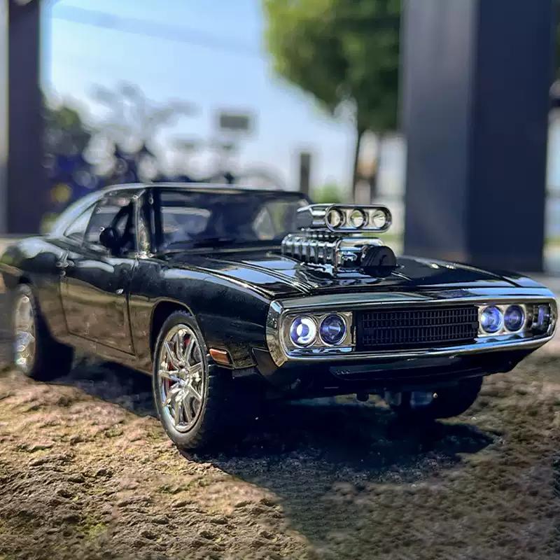 1/24 Scale Dodge War Horse Challenger 1970 Car Model Alloy Simulation Sports Car Collection Car Model Ornament Metal Boy Toy Car