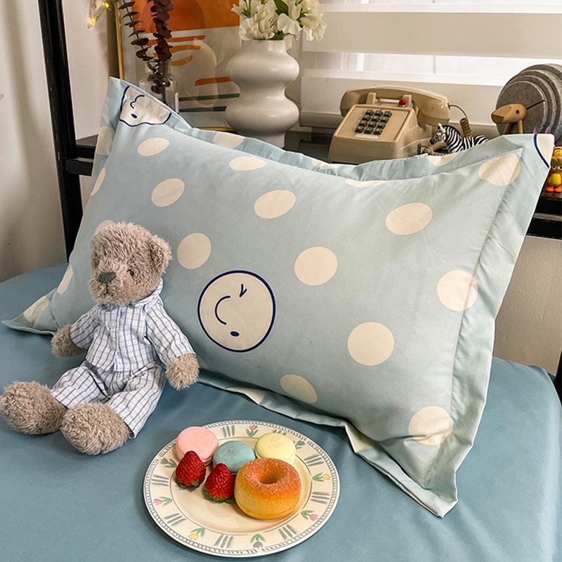 Thickened 48x74cm Pillowcase for Men and Women - Single Piece Cover for Dormitory