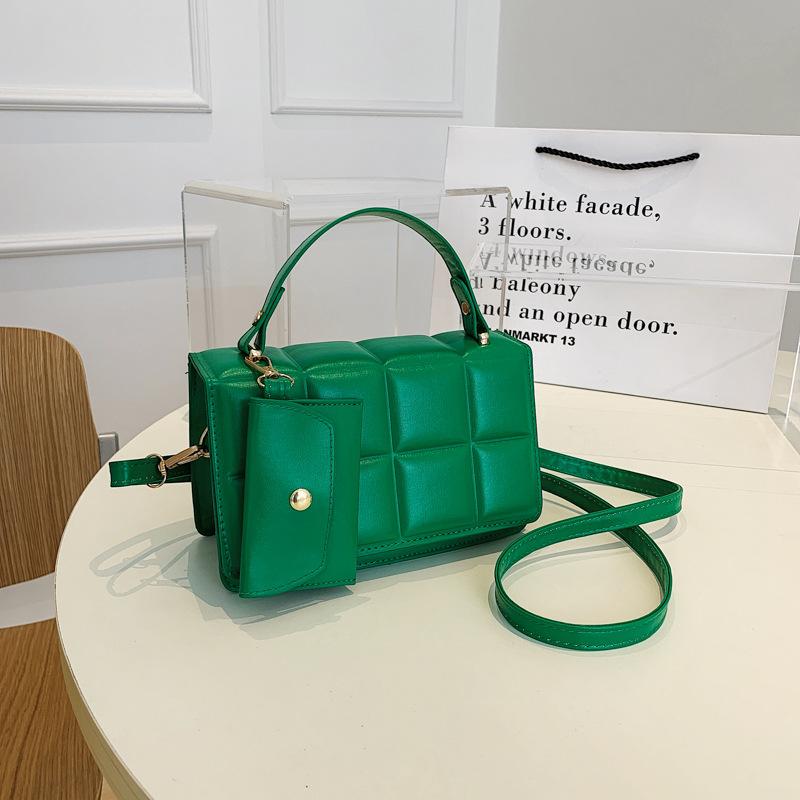 Niche Retro Handbag Korean Version of the New Texture Solid Color Flip Child and Mother Bag Trendy Fashion Pressure Shell Shoulder Messenger Bag