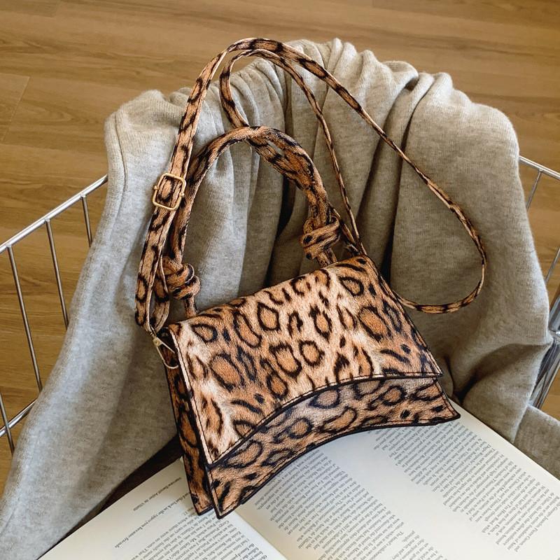 Stylish Pu Material Leopard Print Small Square Handbag Versatile Daily Shoulder Bag