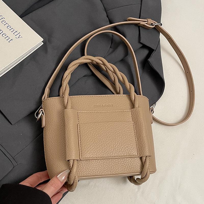 Fashion New Product Niche Design Sense Casual Simple Portable Bucket Bag Personality Versatile Lychee Pattern Messenger Women's Bag
