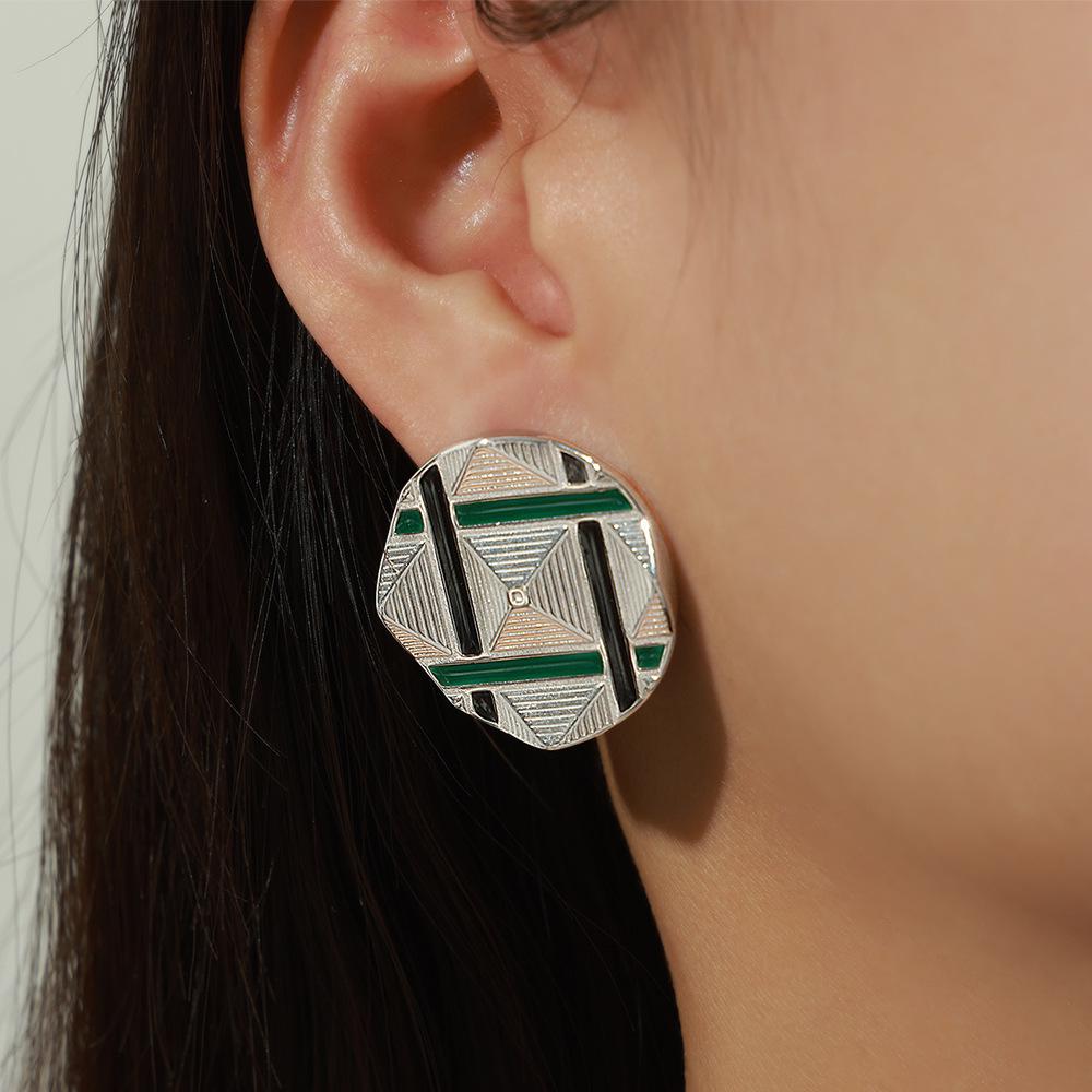 Stylish Gold-Plated Enamel Pyramid Carved Round Stud Earrings
