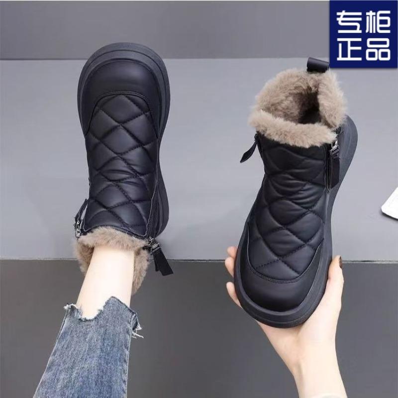 Waterproof, non-slip and warm short boots, snow boots for women, new piled and thickened cotton shoes in winter and winter