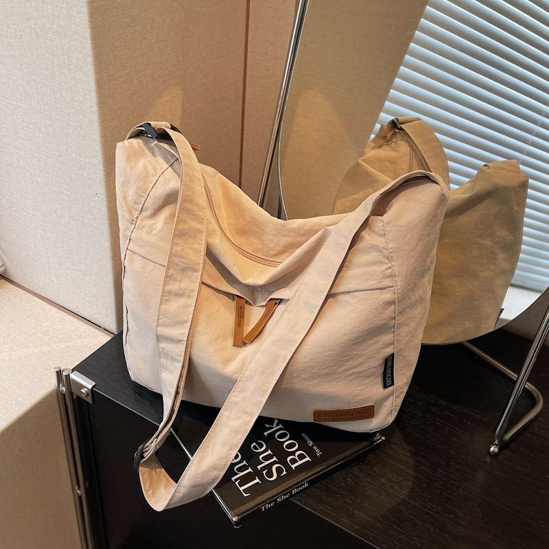 Large capacity tote bag women's summer new trend simple messenger bag bag fashion casual shoulder bag