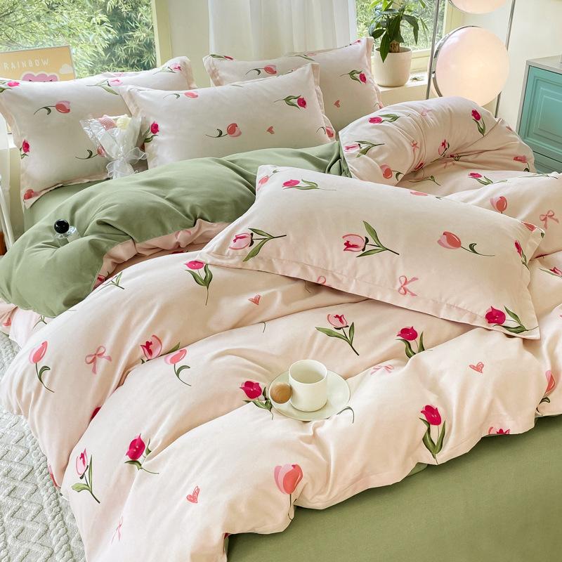 Bedding Four-piece Set Printed Bed Sheet Quilt Cover Pillowcase Set