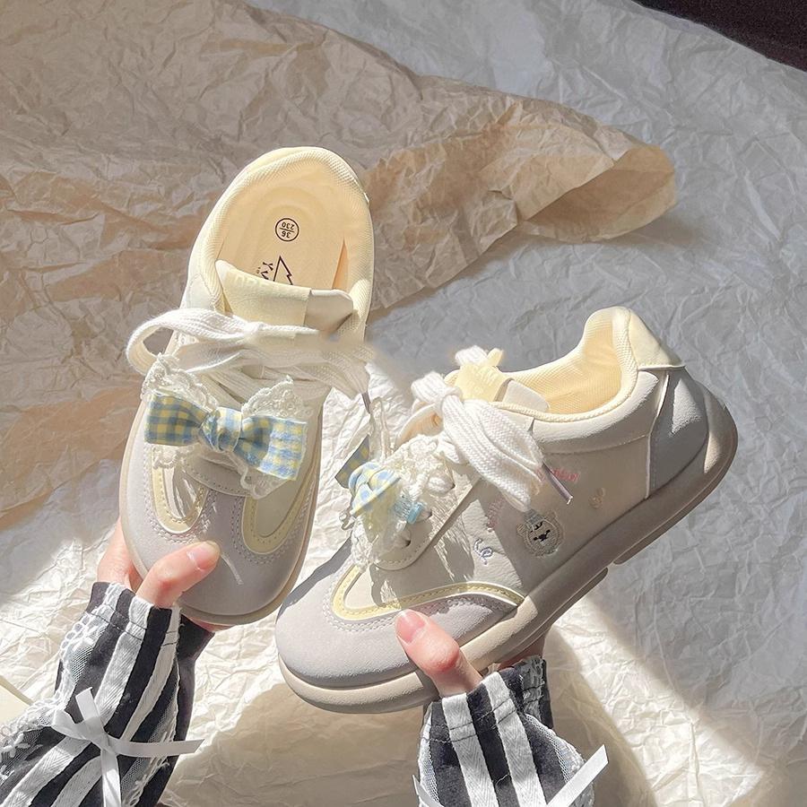 Little white shoes women's 2025 spring and summer new versatile high-value shoes thick-soled niche design casual board shoes