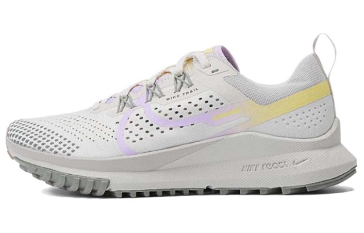 

Nike Pegasus Trail 4 Tan Women s FZ5060-095 36