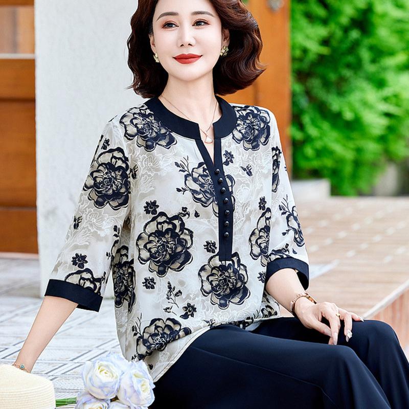 Summer Fragmented V Neck Middle Aged Elderly Mom's Shirt Noble Temperament Enlarged Loose Fit Shirt