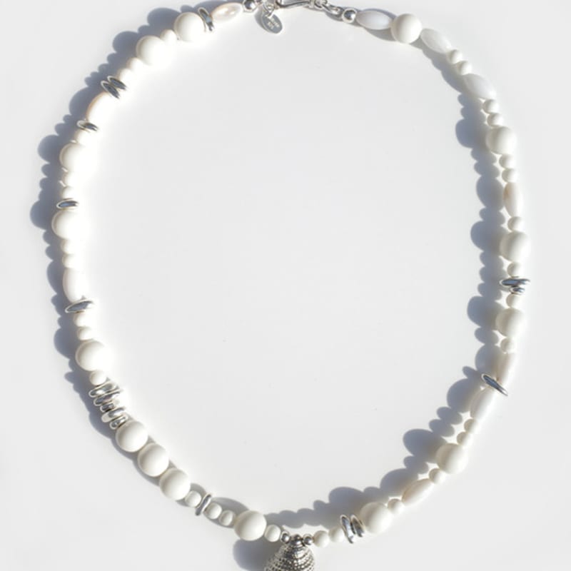 

Dazzling Club SILVER OCEAN NECKLACE(2 COLOR) Black_M